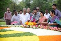 Nandamuri Family at NTR Ghat Photos, Nandamuri Family at Ntr Ghat, Nandamuri Family Gallery at Ntr G